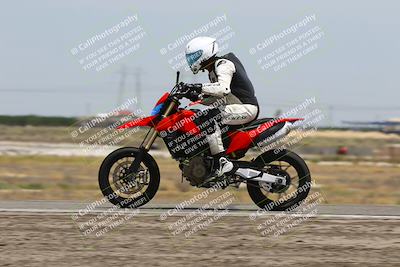 media/May-26-2025-Lets Ride (Mon) [[3bf1de1d65]]/B Group/1220pm (Wheelie Bump)/